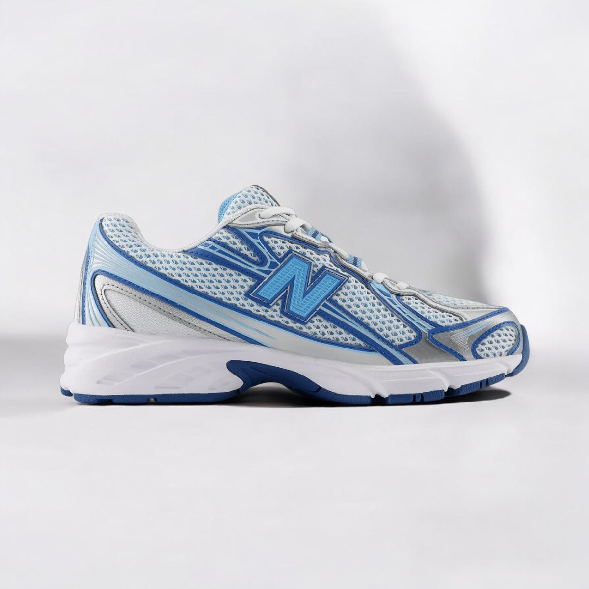 New Balance 740 Blue